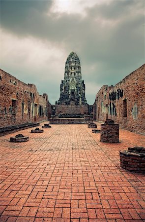 simsearch:400-04489977,k - Ancient Buddhist temple, Ayutthaya, Thailand. Stock Photo - Budget Royalty-Free & Subscription, Code: 400-04355548