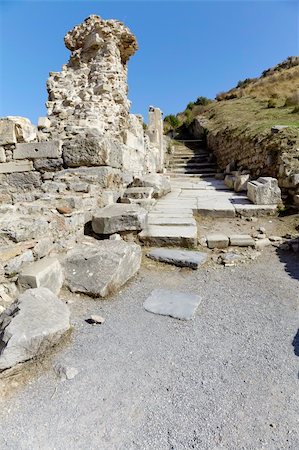 simsearch:400-06642892,k - the ruins of the ancient Greek city of Ephesus, Turkey Stock Photo - Budget Royalty-Free & Subscription, Code: 400-04356376