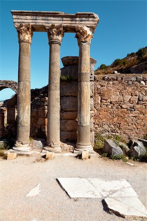 simsearch:400-06642892,k - the ruins of the ancient Greek city of Ephesus, Turkey Stock Photo - Budget Royalty-Free & Subscription, Code: 400-04356378