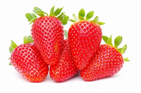 simsearch:400-05370991,k - Strawberries isolated over white background Stock Photo - Budget Royalty-Free & Subscription, Code: 400-04350995