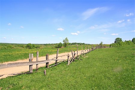 simsearch:400-04909150,k - old fence on field Stock Photo - Budget Royalty-Free & Subscription, Code: 400-04369045