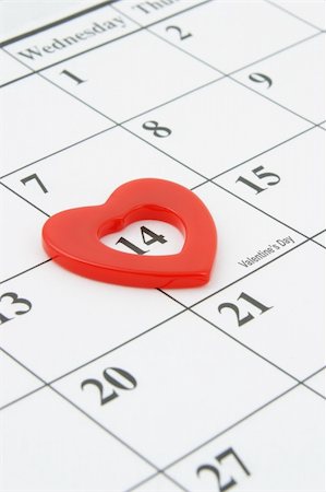 Heart shape marker on calendar page showing February 14 Valentine's Day Stock Photo - Budget Royalty-Free & Subscription, Code: 400-04360210