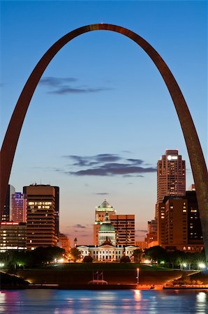 Image of St. Louis downtown with Gateway Arch at twilight. Stock Photo - Budget Royalty-Free & Subscription, Code: 400-04379897