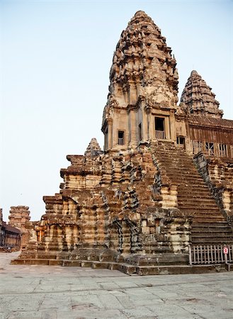 simsearch:400-04592511,k - photo Angkor Wat - ancient Khmer temple in Cambodia. UNESCO world heritage site Stock Photo - Budget Royalty-Free & Subscription, Code: 400-04371940