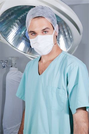 Portrait of a surgeon in the operating theatre Stock Photo - Budget Royalty-Free & Subscription, Code: 400-04386464