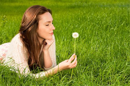 simsearch:400-04399510,k - Girl with dandelionson green field Stock Photo - Budget Royalty-Free & Subscription, Code: 400-04399521