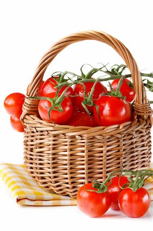 simsearch:400-04393672,k - Fresh garden tomatoes in a wicker basket. Stock Photo - Budget Royalty-Free & Subscription, Code: 400-04393671
