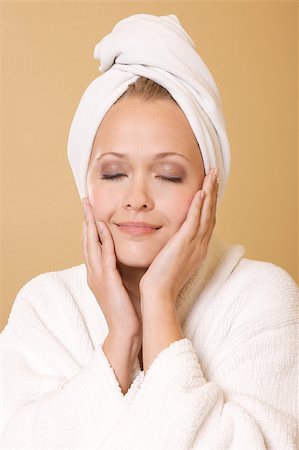 simsearch:400-04335125,k - Beautiful Woman Getting Beauty Treatment Wearing Robe Stock Photo - Budget Royalty-Free & Subscription, Code: 400-04405209