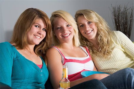 Teenage Girls At Home Stock Photo - Budget Royalty-Free & Subscription, Code: 400-04405733