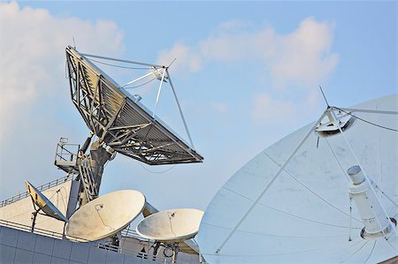 radar parabolic antenna - satellite dishes Stock Photo - Budget Royalty-Free & Subscription, Code: 400-04408731