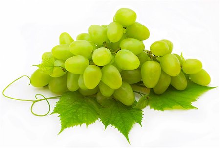 simsearch:846-03166143,k - Bunch of grapes isolated on white background Stock Photo - Budget Royalty-Free & Subscription, Code: 400-04415167