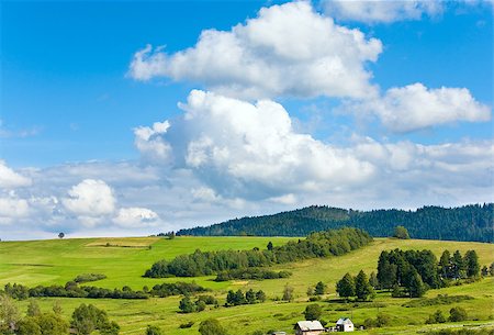 simsearch:400-05719580,k - Summer mountain view with village outskirts Photographie de stock - Aubaine LD & Abonnement, Code: 400-04416191