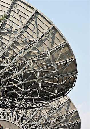 space communication satellite - satellite dishes Stock Photo - Budget Royalty-Free & Subscription, Code: 400-04424282