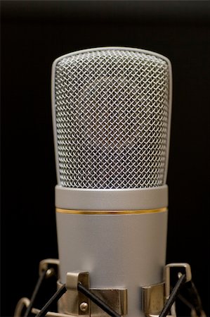 simsearch:400-04630784,k - song microphone on black background Stock Photo - Budget Royalty-Free & Subscription, Code: 400-04426366
