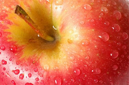 simsearch:400-05674030,k - Apple with Waterdrops Macro Stock Photo - Budget Royalty-Free & Subscription, Code: 400-04429760