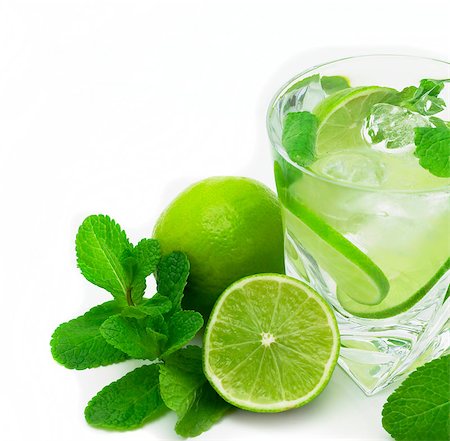simsearch:400-04716078,k - mojito, limes and mint isolated on a white background Stock Photo - Budget Royalty-Free & Subscription, Code: 400-04420363