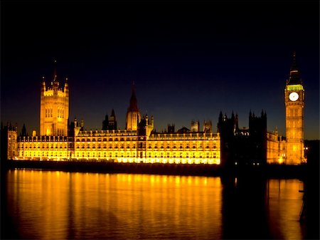 simsearch:400-03945808,k - Houses of parliament with Thames river reflection Stock Photo - Budget Royalty-Free & Subscription, Code: 400-04455302