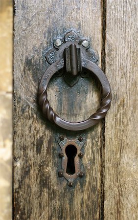 simsearch:400-07257534,k - old wooden church door with iron cast lock and handle Stock Photo - Budget Royalty-Free & Subscription, Code: 400-04464585