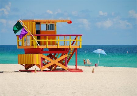 simsearch:625-00903103,k - Lifeguard station on sunny Florida beach Stock Photo - Budget Royalty-Free & Subscription, Code: 400-04461823