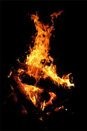 simsearch:614-03763965,k - Camping fire with logs and tongues of fire Stock Photo - Budget Royalty-Free & Subscription, Code: 400-04475330