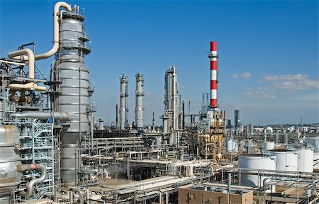 simsearch:400-05040563,k - A complex oil refinery for making gasoline Stock Photo - Budget Royalty-Free & Subscription, Code: 400-04487156