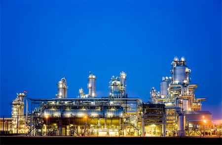 simsearch:400-05908531,k - Refinery at night in the Port of Rotterdam, Europoort, Holland Stock Photo - Budget Royalty-Free & Subscription, Code: 400-04482984