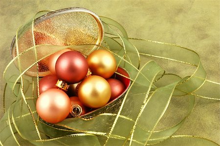 simsearch:400-04499144,k - Christmas ornaments in a silver gift box surrounded by ribbon Stock Photo - Budget Royalty-Free & Subscription, Code: 400-04499144