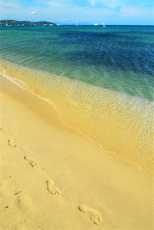 french riviera - Pampelonne beach near St. Tropez in French Riviera Foto de stock - Super Valor sin royalties y Suscripción, Código: 400-04519735
