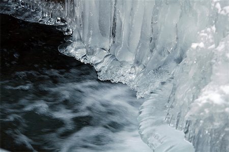 simsearch:6102-06337107,k - Detail view of ice formations in a river Photographie de stock - Aubaine LD & Abonnement, Code: 400-04511891