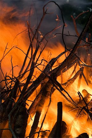 simsearch:614-03763965,k - Burning wood in big bonfire place Stock Photo - Budget Royalty-Free & Subscription, Code: 400-04525720