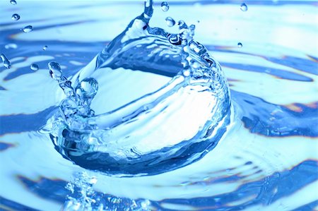 simsearch:400-05275951,k - blue water splash macro close up Stock Photo - Budget Royalty-Free & Subscription, Code: 400-04528653