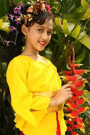 Balinese  Girl In Traditional Dress Stock Photo - Budget Royalty-Free & Subscription, Code: 400-04546197
