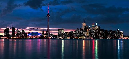 Scenic view at Toronto city waterfront skyline at sunset Stock Photo - Budget Royalty-Free & Subscription, Code: 400-04546834