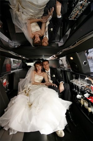 simsearch:400-04978489,k - Newly-married couple in car Stock Photo - Budget Royalty-Free & Subscription, Code: 400-04542636