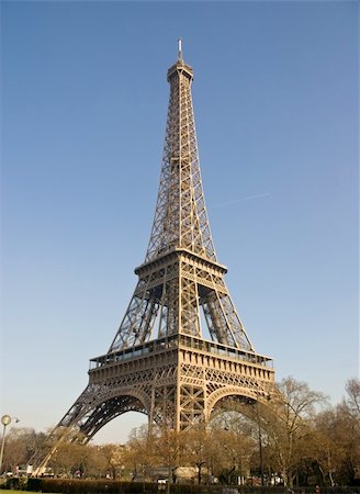 simsearch:400-04974897,k - Eiffel Tower in Paris France with a bright blue sky Stock Photo - Budget Royalty-Free & Subscription, Code: 400-04542815