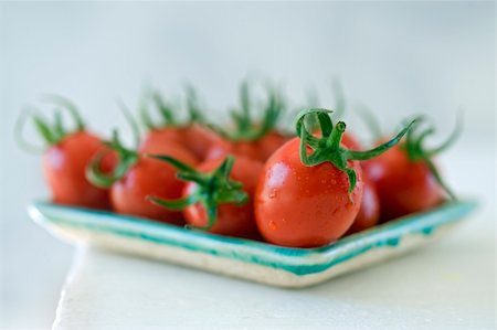 simsearch:400-04393672,k - close up of plum cherry tomatoes Stock Photo - Budget Royalty-Free & Subscription, Code: 400-04551545