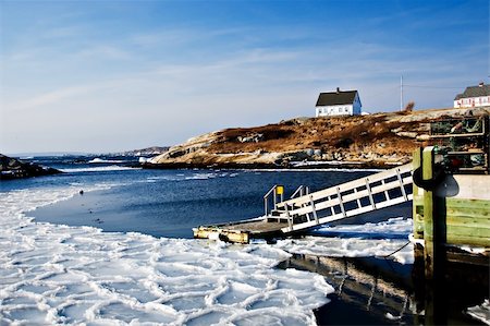 Fishermans cove on Atlantic coast Photographie de stock - Aubaine LD & Abonnement, Code: 400-04561444