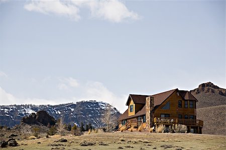 simsearch:400-04909150,k - house in the mountains newly constructed with ample copyspace Stock Photo - Budget Royalty-Free & Subscription, Code: 400-04561788