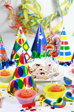 simsearch:400-04664354,k - Party accessories for New Year Eve, birthday party or carnival Foto de stock - Super Valor sin royalties y Suscripción, Código: 400-04574317