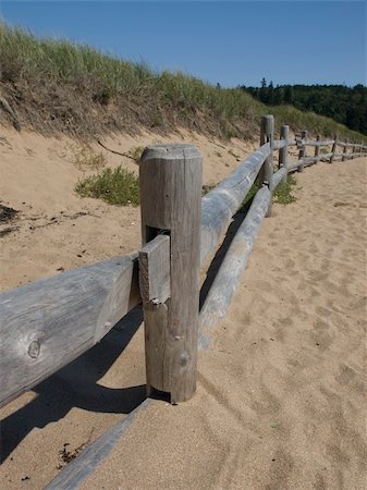 Wooden Fence on a beach in Bar Harbor, Maine. Stock Photo - Budget Royalty-Free & Subscription, Code: 400-04577936