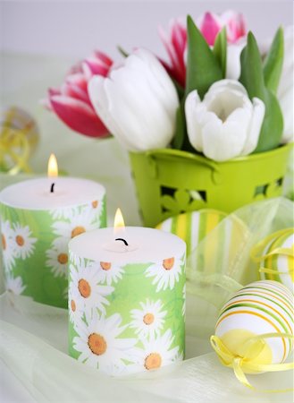 simsearch:700-01173313,k - Table decoration for Easter with eggs and white tulips Stock Photo - Budget Royalty-Free & Subscription, Code: 400-04585786