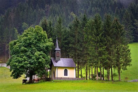 simsearch:400-05135647,k - The old chapel in Huttschlag, municipality in the St. Johann im Pongau, Austria Stock Photo - Budget Royalty-Free & Subscription, Code: 400-04606774