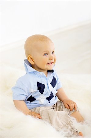 simsearch:400-04397639,k - Portrait of sweet little baby boy on white background Photographie de stock - Aubaine LD & Abonnement, Code: 400-04601632