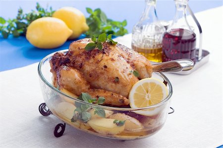 simsearch:400-04684204,k - Grilled Lemon Chicken Photographie de stock - Aubaine LD & Abonnement, Code: 400-04626191