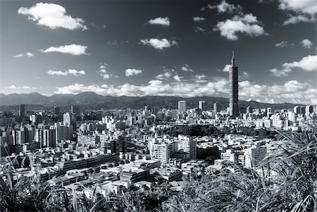 simsearch:400-05706130,k - It is a beautiful cityscape in Taipei of Taiwan. Stock Photo - Budget Royalty-Free & Subscription, Code: 400-04621975
