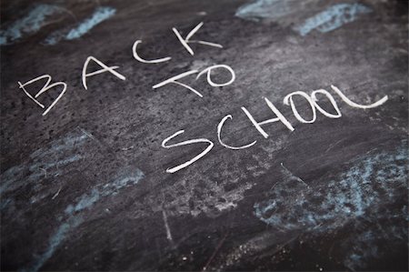 simsearch:400-04340181,k - Inscription on a school chalkboard - back to school Photographie de stock - Aubaine LD & Abonnement, Code: 400-04631765