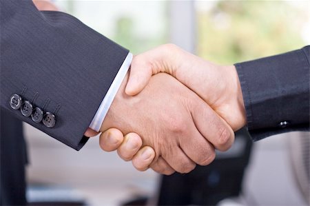 simsearch:400-04609965,k - shaking hands after a contract Stock Photo - Budget Royalty-Free & Subscription, Code: 400-04640502