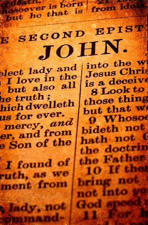 simsearch:400-05890930,k - Close up of old Holy bible book Stock Photo - Budget Royalty-Free & Subscription, Code: 400-04658941