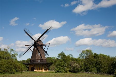 simsearch:400-05319608,k - Old dutch type windmill Stock Photo - Budget Royalty-Free & Subscription, Code: 400-04651524