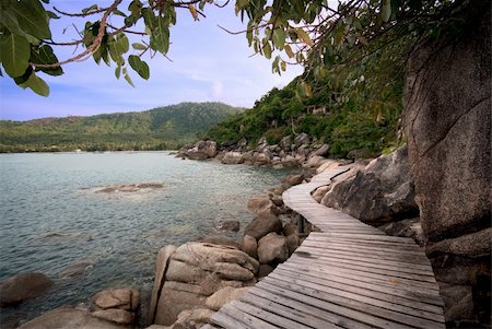 footpath to a clear mountain lake Stock Photo - Budget Royalty-Free & Subscription, Code: 400-04660574